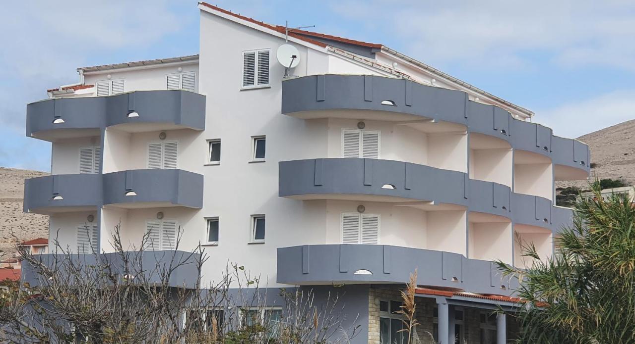 Atlantispagnovalja Zubovici Bagian luar foto